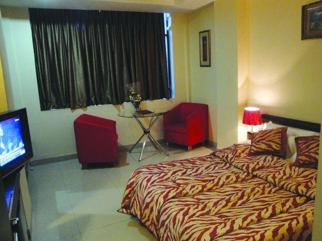 Super Delux- Gallary